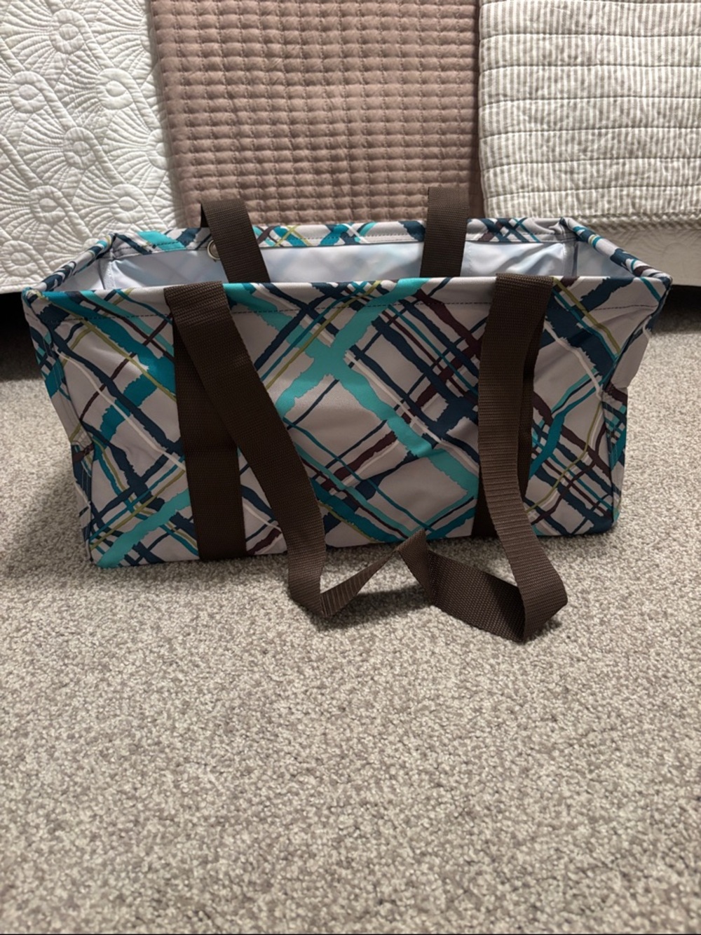 Thirty-one Sea Plaid Utility Tote in Teal, Navy & Gray with Top